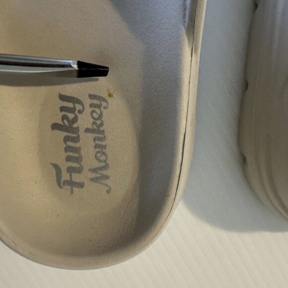 Funky Monkey Double Buckle Slides | Women’s 9 | Beige Comfort Sandals - Picture 8 of 15